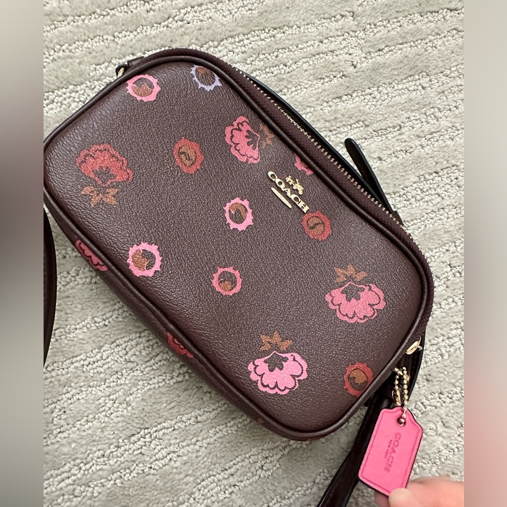 NWOT—Coach brown primrose floral crossbody double zip bag